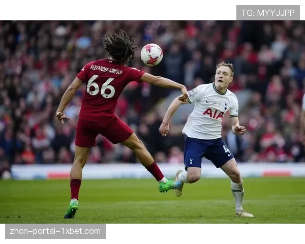 富勒姆2-1力克布莱顿，葡萄牙国脚帕利尼亚攻入决胜球