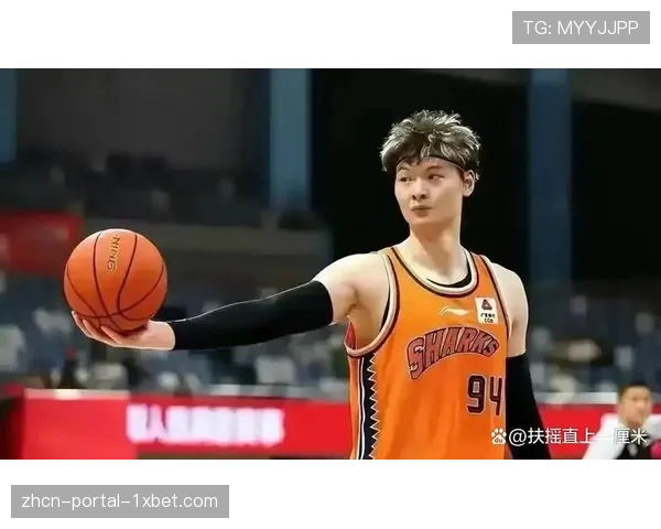 消息：王哲林荣膺本赛季常规赛本土得分王与篮板王